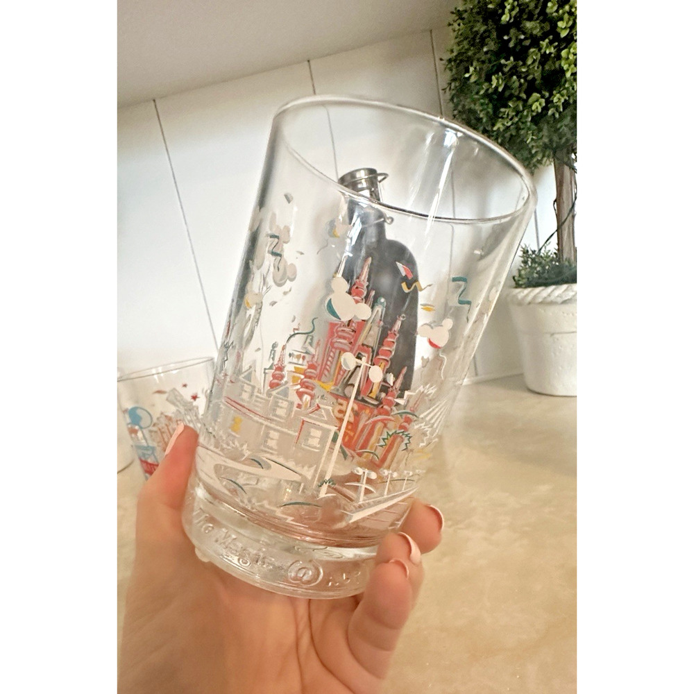 COLLECTIBLE McDONALDS 25th ANNIVERSARY WALT DISNEY WORLD GLASSES - SET OF 4 - Picture 3 of 11